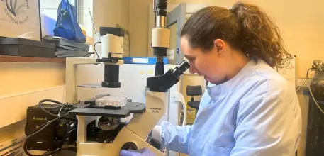 Gemma Fryatt in the Primary Ciliary Dyskinesia (PCD) lab at Southampton General Hospital